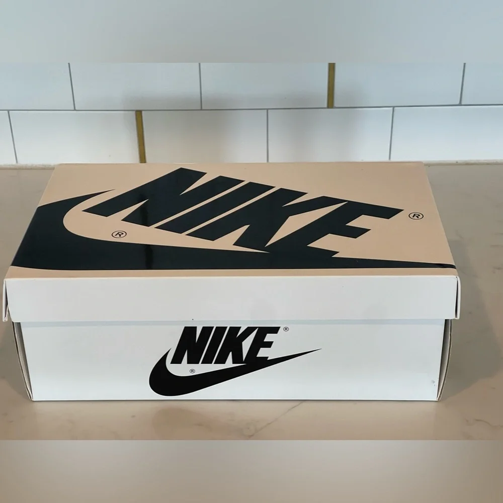 Promo sample Air Jordan 1 Retro Off White Low Snakeskin Size 11 Nike Rare 2017